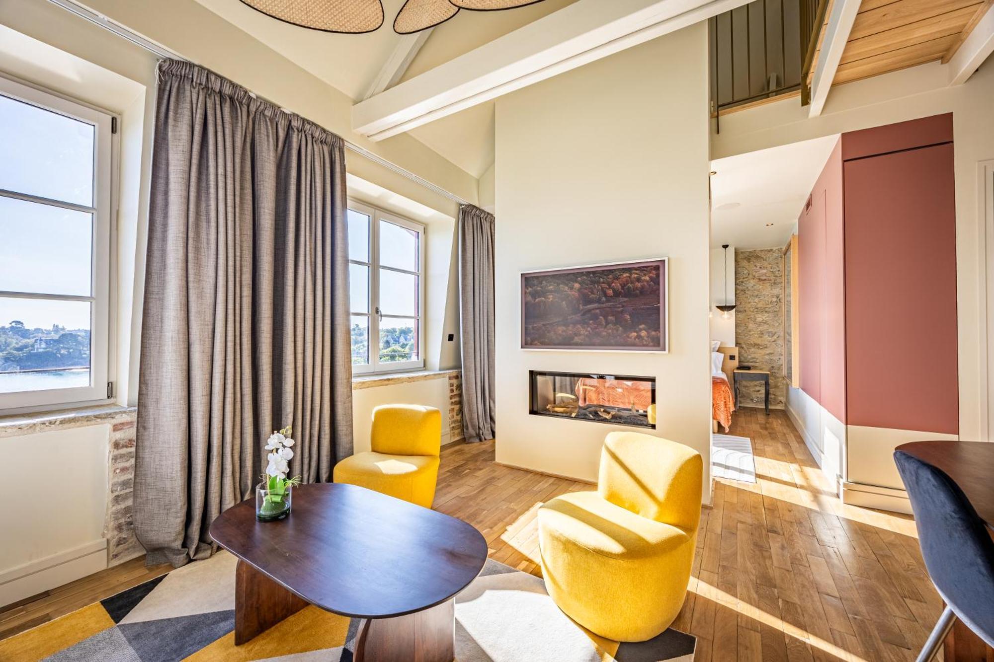 Restaurant Hotel Didier Meril Dinard Bagian luar foto