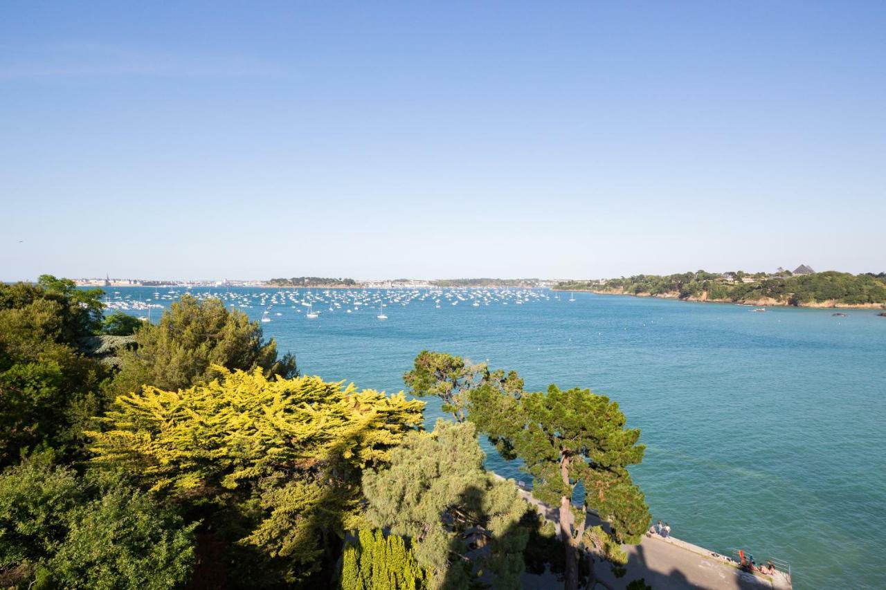 Restaurant Hotel Didier Meril Dinard Bagian luar foto